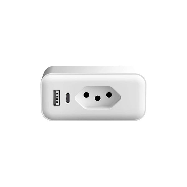 AVATTO Tuya WiFi smart plug Brazil 20A with energy monitor and built-in USB and USB-C charging ports
